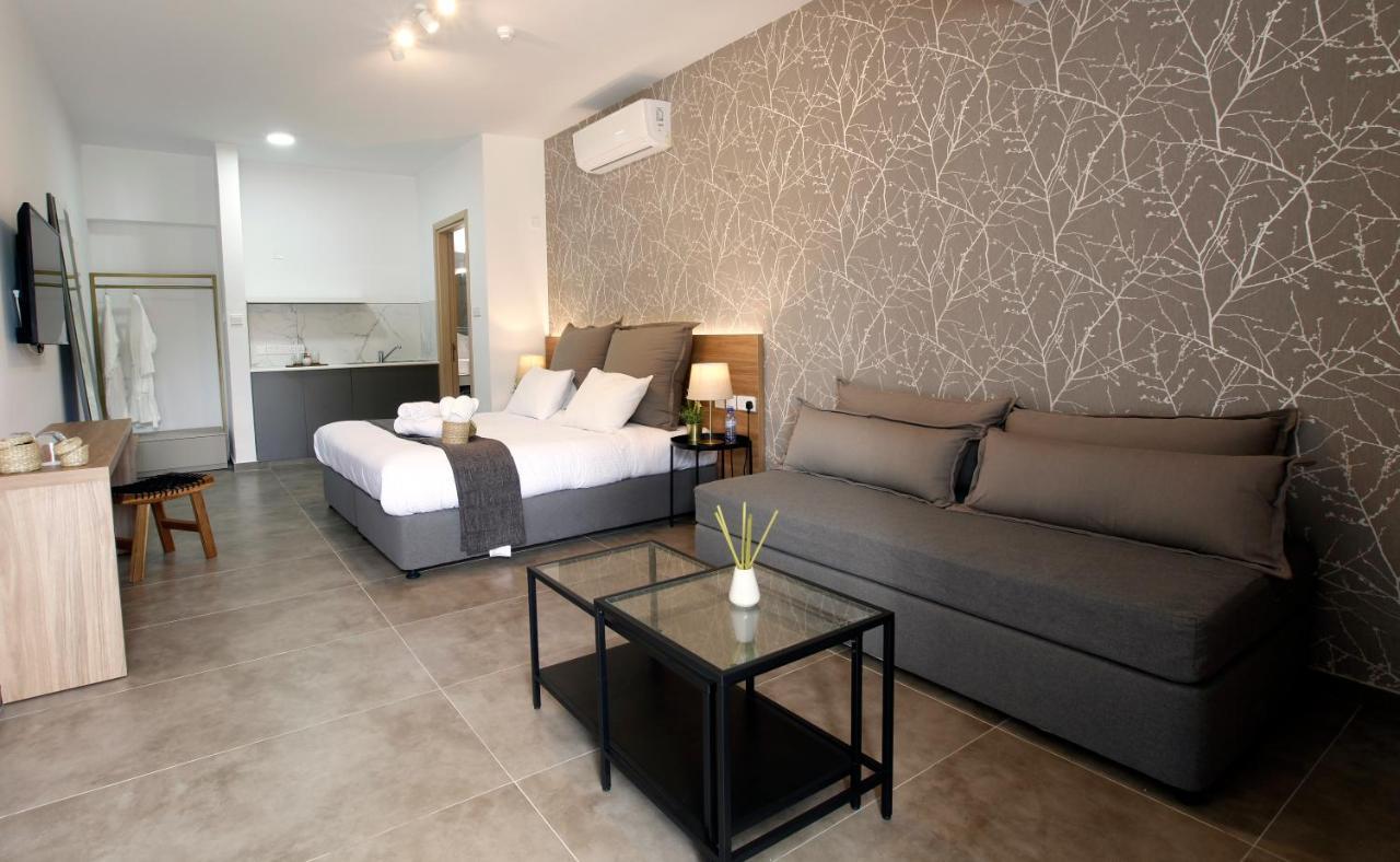 Cosmopolis Multi-Venue Aparthotel Ларнака Екстериор снимка