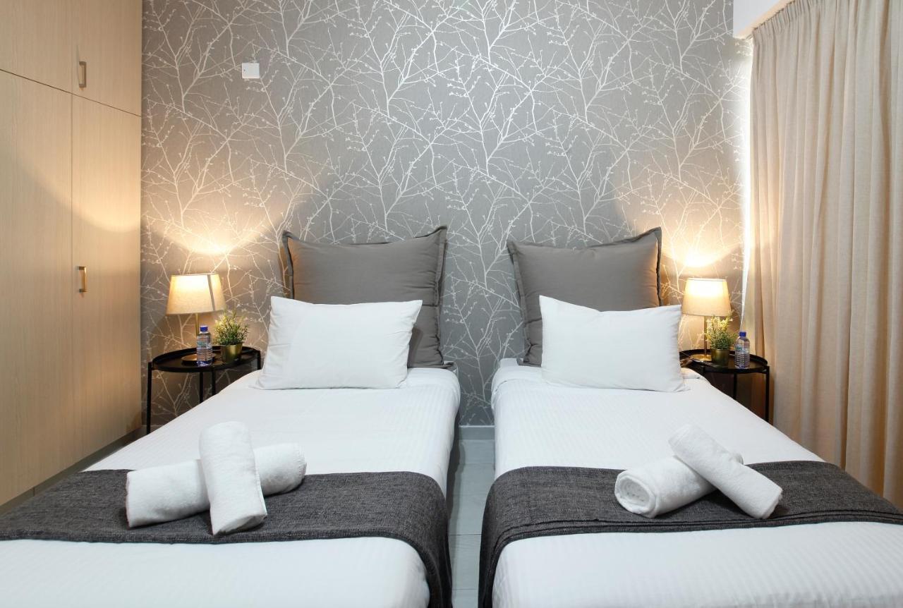 Cosmopolis Multi-Venue Aparthotel Ларнака Екстериор снимка